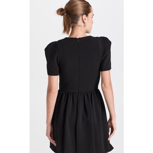 NWT Black Halo Black Crepe Chadwick Mini Dress Short Sleeve Round Neck Size 6 - Picture 13 of 16